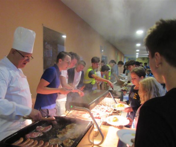11_Es gibt Gegrilltes